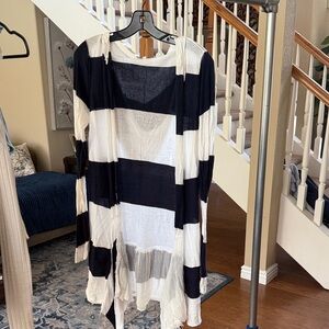 Chic Navy Blue and White Striped Cardigan